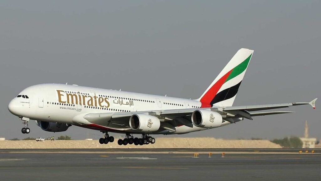 Airbus_A380_Emirates