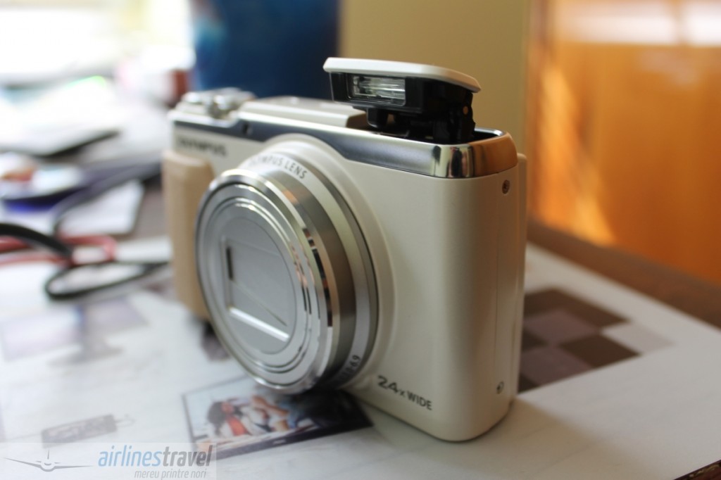 Olympus SH-50 - высокая вспышка