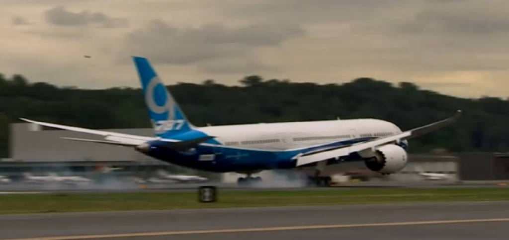 aterizare_boeing_787_9