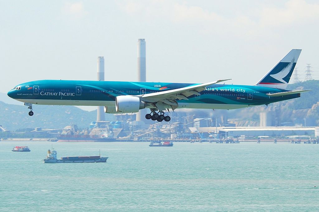 Cathay_Pacific_Boeing_777-300ER