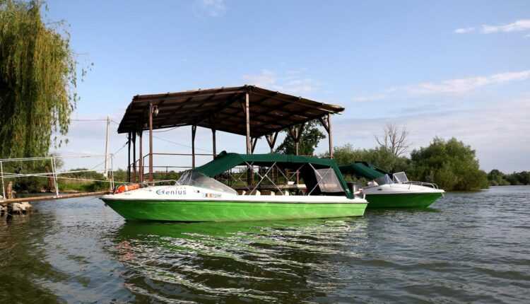 barci-genius-delta-resort