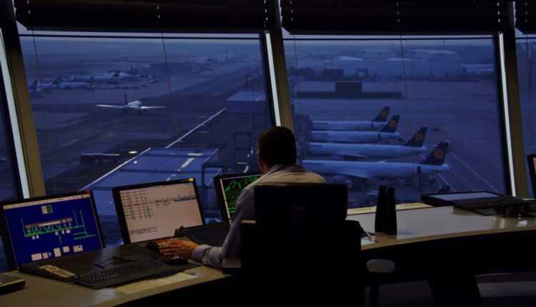 Controlor Trafic Aerian