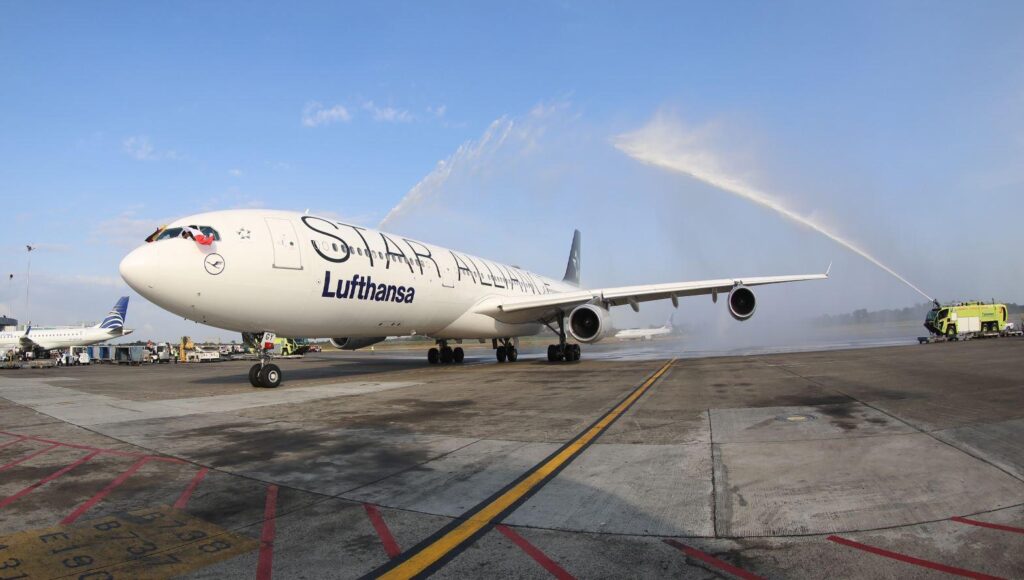 A340-300-Lufthansa Francoforte-Panama