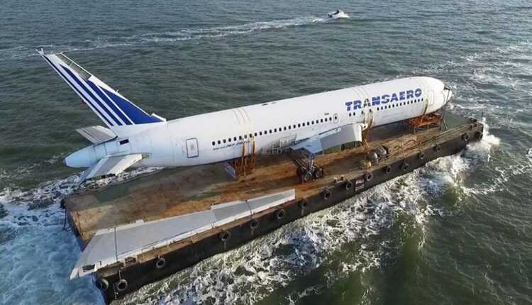 plane-transaero-boeing-767