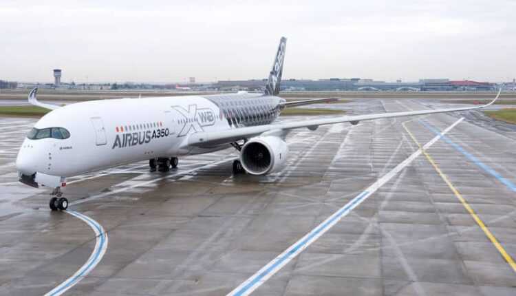 Airbus-A350-XWB-Carbon