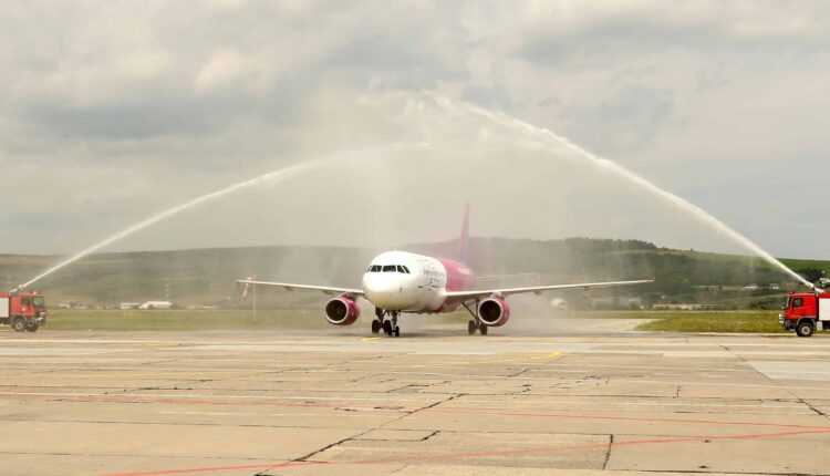 Aeronava Airbus A320 Wizz Air la Cluj