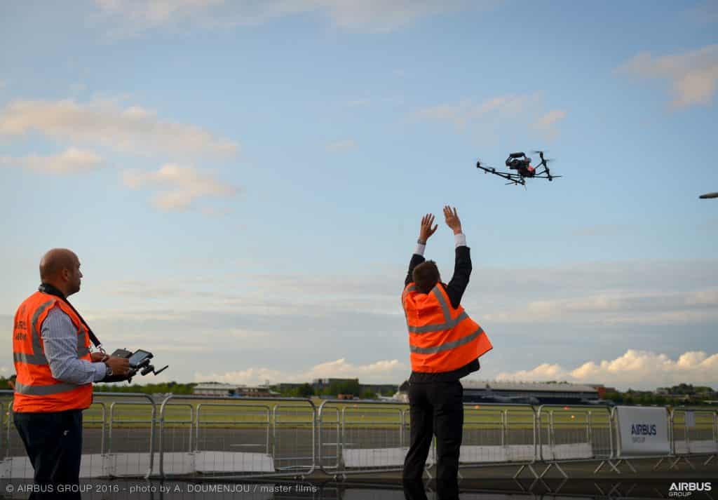 Aircam_filming_with_Airbus_drone_-_FIA_2016-120