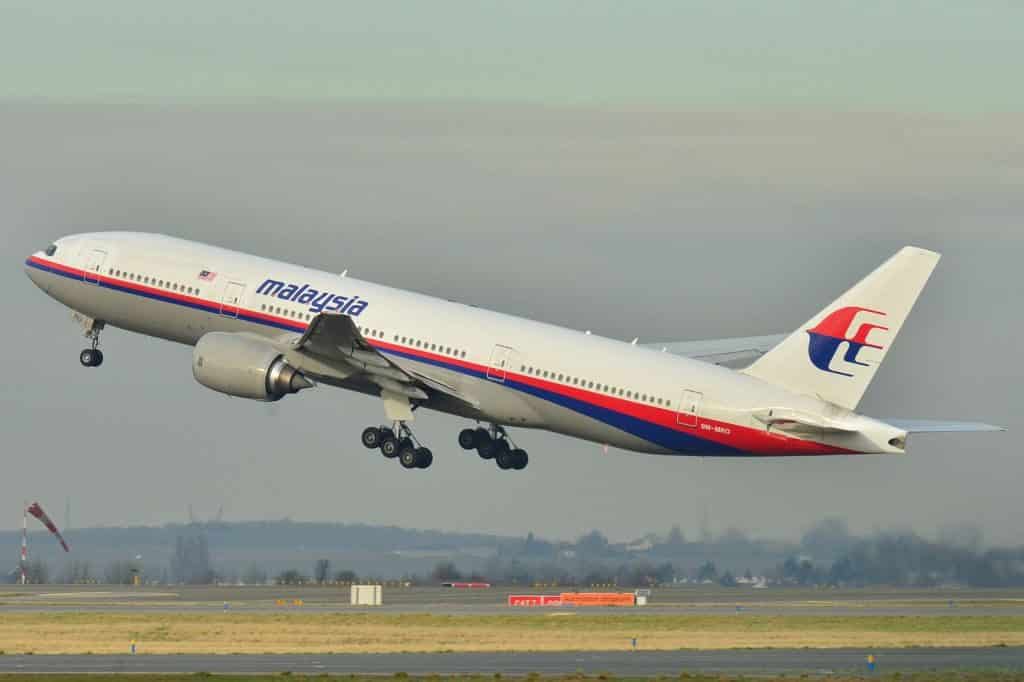 Boeing 777-200ER-Малайзия-MH370