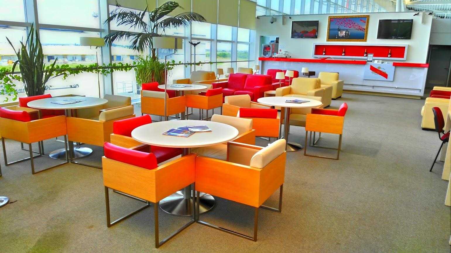 Salas VIP e de negócios no Aeroporto Internacional Henri Coanda