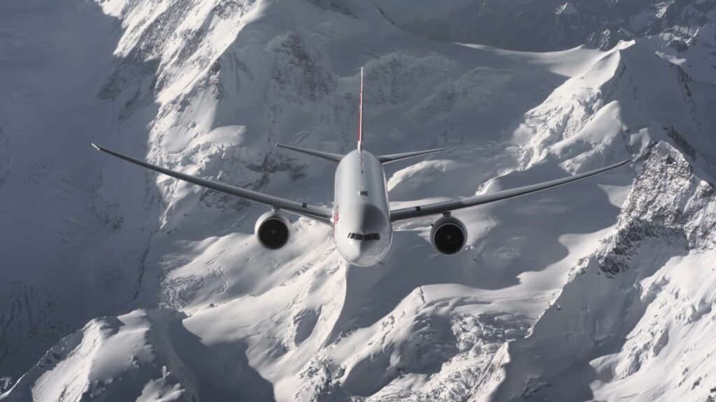 boeing-777-swiss-alpi