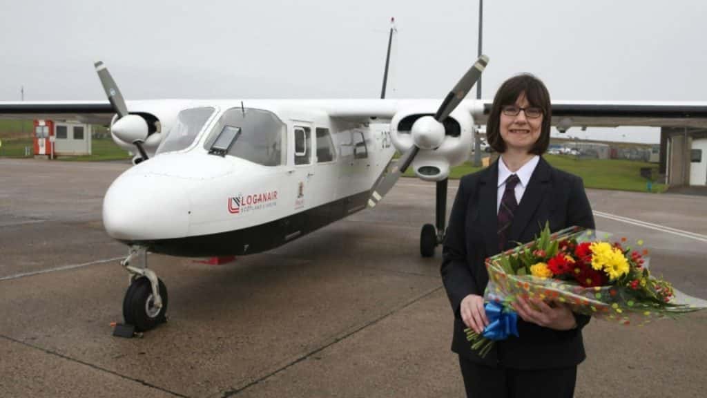 Anne Rendall-1-million-passenger-Loganair