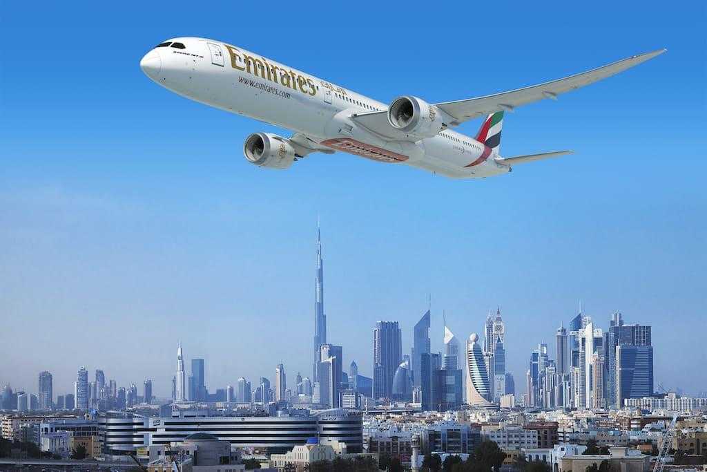 Emirates-787-10-Dreamliner