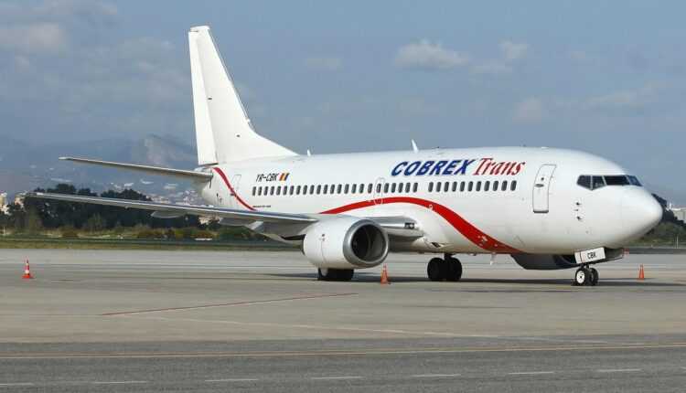 Boeing-737-300-CobrexTrans