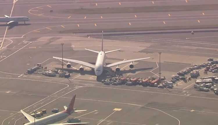 Airbus-A380-EK203-carantina