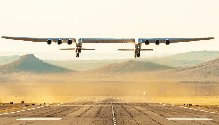 Stratolaunch-primul-zbor