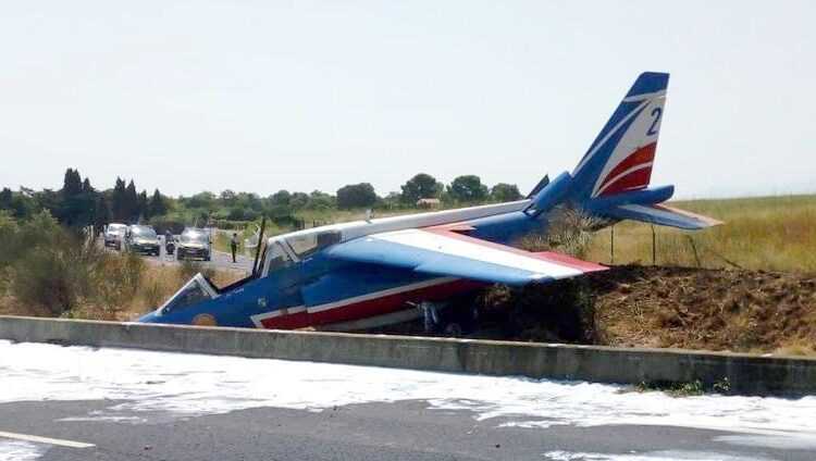 Athos-2-Patrouille-de-France-accident-aviatic