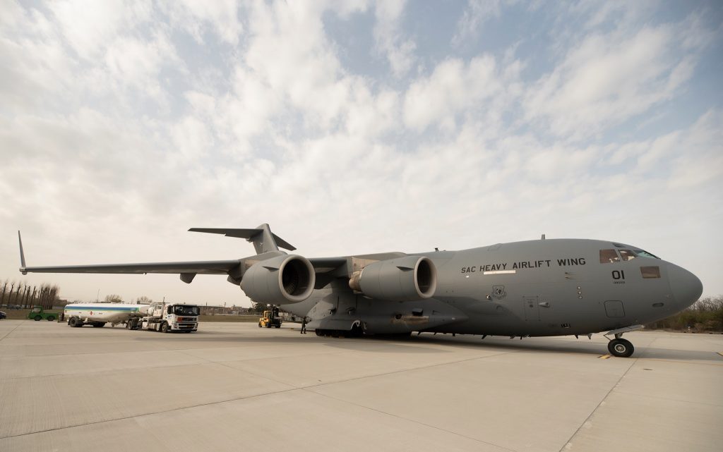 C-17 Globe Master III в Букурещ