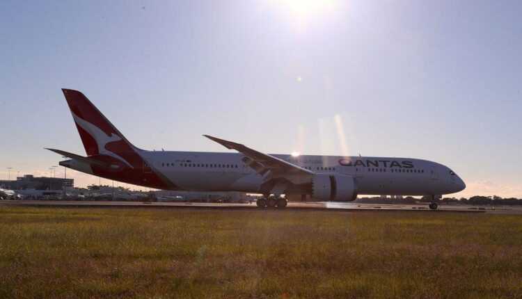 VH-ZNI-boeing-787-qantas-zbor-argentina-australia