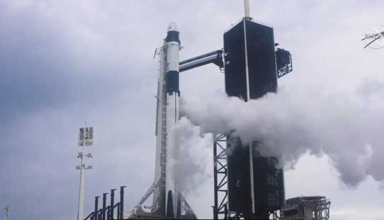 lansare-naveta-crew-dragon-nasa