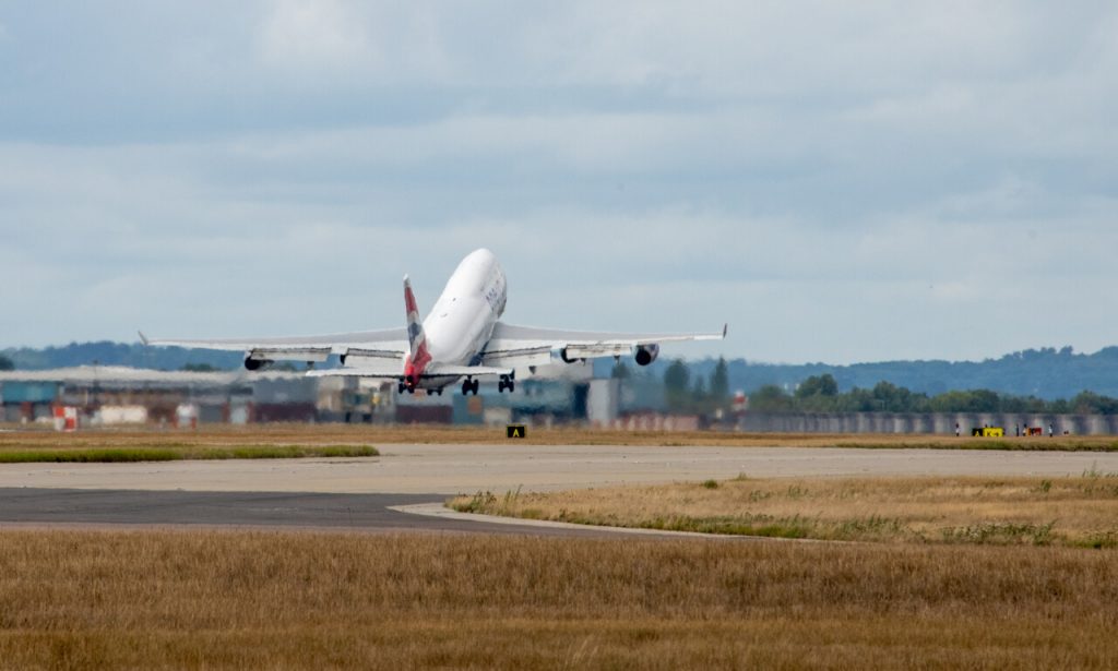 british-airways-boeing-747-400-сбогом-1