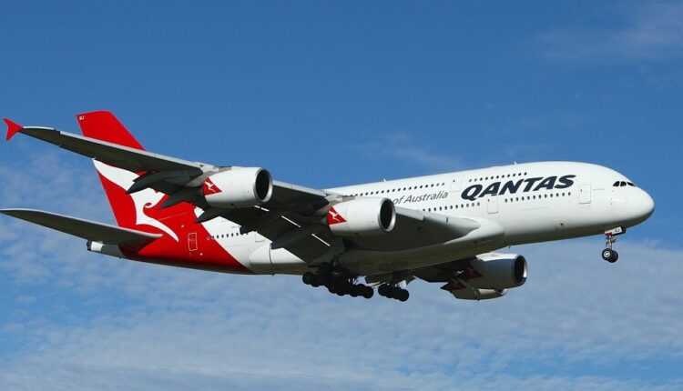 Qantas-va-relua-călătoriie-internaționale-în-octombrie-2021