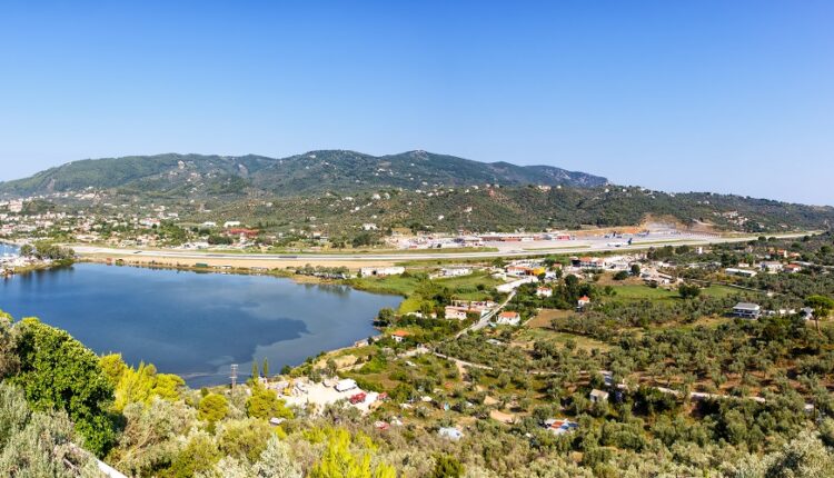 cum-ajung-in-skiathos-ajungi-avion-masin-autocar