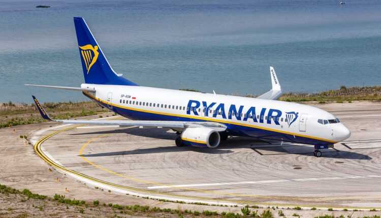 ryanair-3-baze-noi-grecia-corfu-rhodos-chania