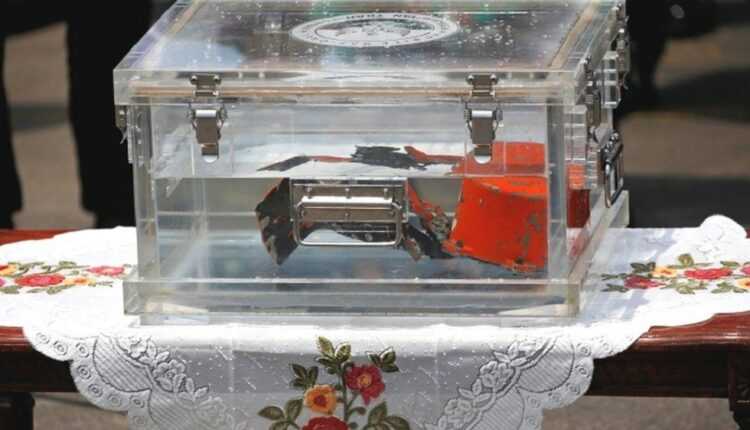 Boeing-737-500-Sriwijaya-Air-2