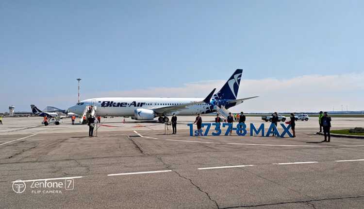 primul-boeing-737-max-8-blue-air-bucuresti