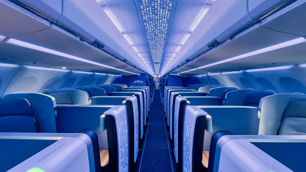 JetBlue-Airbus-A321LR-Hava sahası-iç