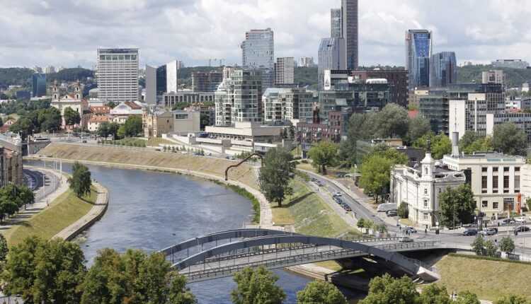 Lituania-a-eliminat-restrictiile-calatorie-Romania