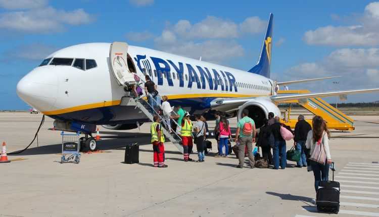 trafic-aerian-pasageri-octombrie-2022