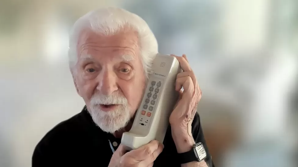 Marty Cooper et le premier téléphone portable