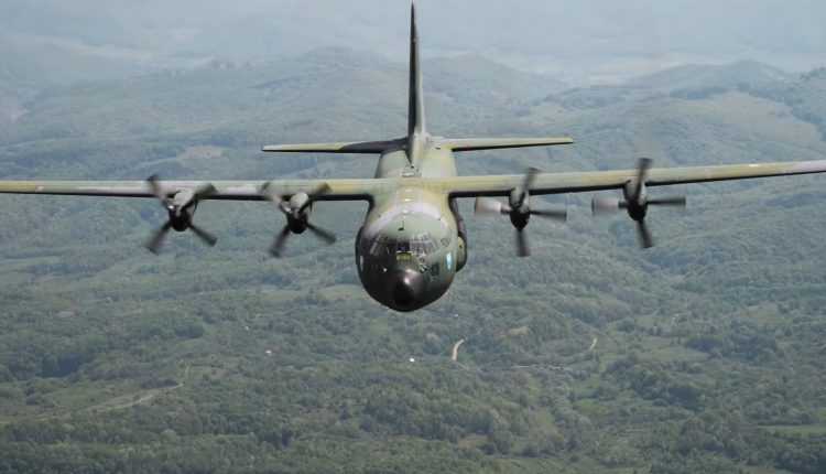 C-130-Hercules-Fortele-Aeriene-Romane