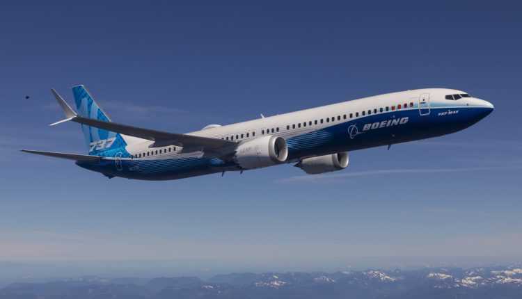 737-max-10-intarziat