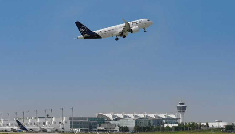 Lufthansa-City-Airlines-primul-zbor