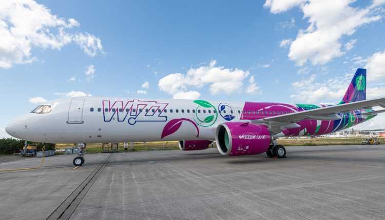 Noua schema de culori aniversara a Wizz Air_2