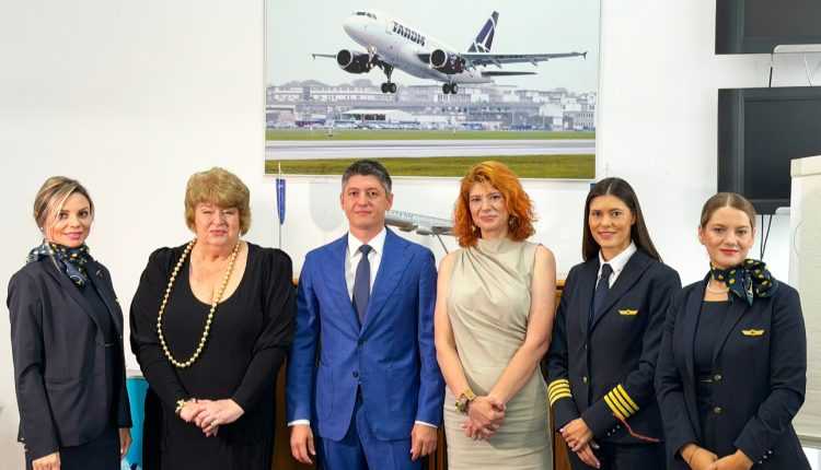 Familia Patzaichin alaturi de echipa TAROM 1