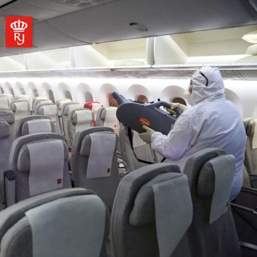 dezinfectarea-aeronavei-Boeing-787 -Royal-Jordanian-Airlines-2